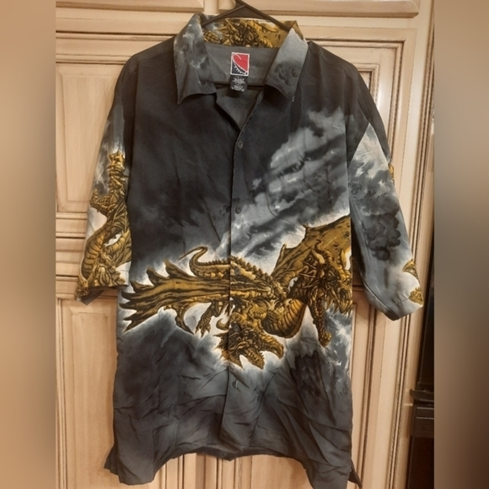 Mystical Dragon‎ XL Short Sleeve Shirt